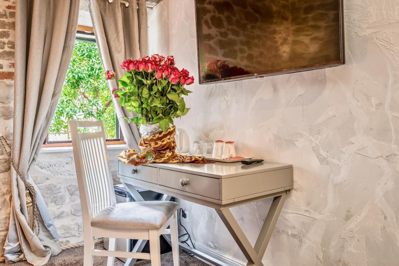 Historic Plaza Varos Split (Adults Only) מראה חיצוני תמונה