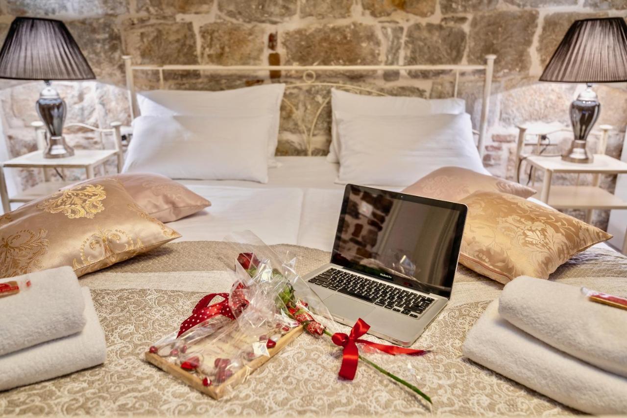 Historic Plaza Varos Split (Adults Only) מראה חיצוני תמונה